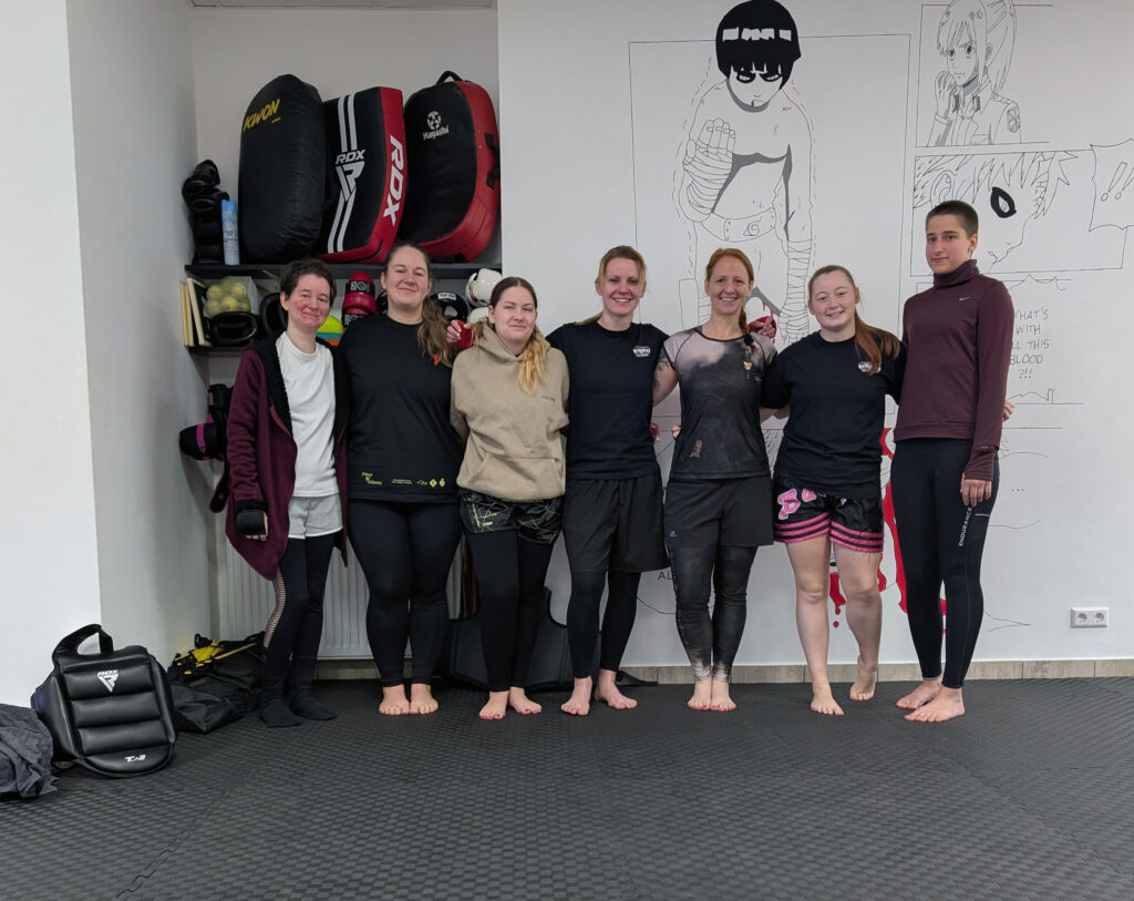 Frauen Kickboxen am 08.11.2025 in der Haki-Schmiede in Lünen-Gahmen