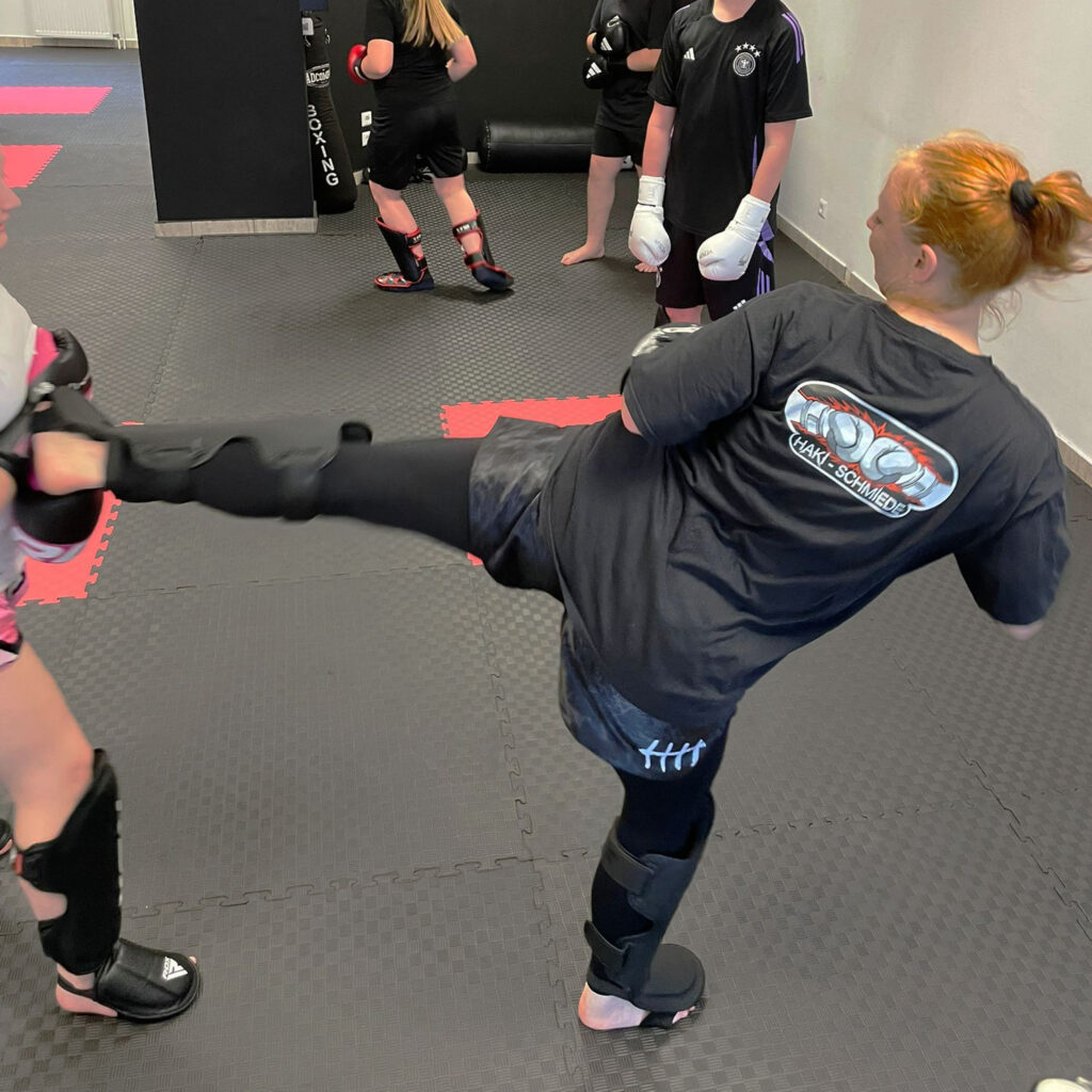 Foto aus dem Kickboxen Training von Melanie Radjabi